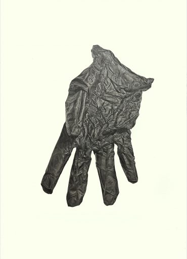 ● כפפה חד פעמית – Disposable glove